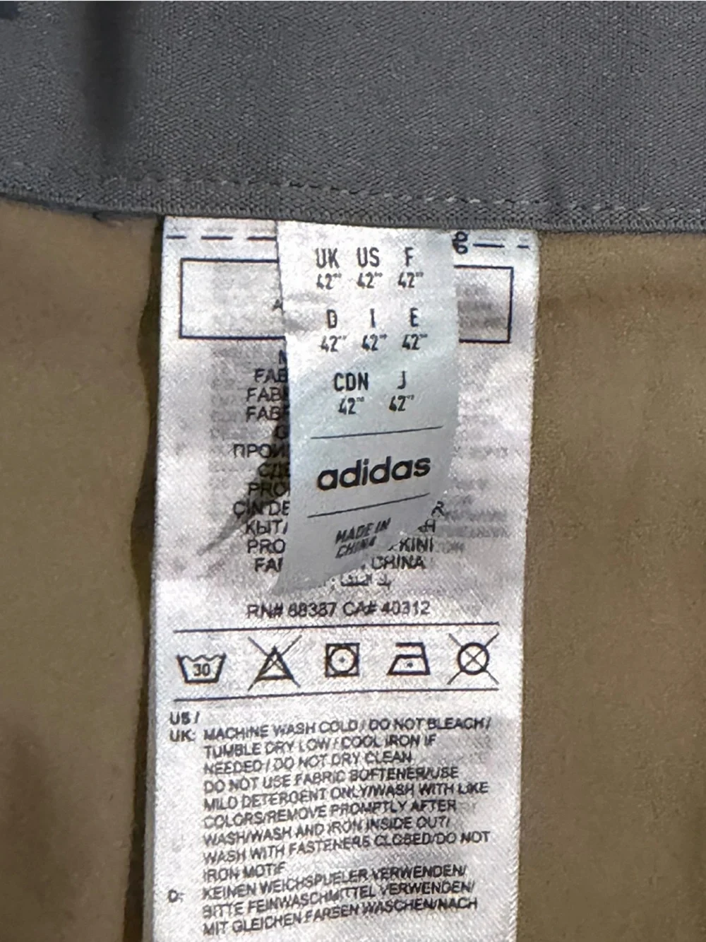 Adidas Men's Ultimate365 Golf Shorts Tan Khaki Size 42 Performance Stretch